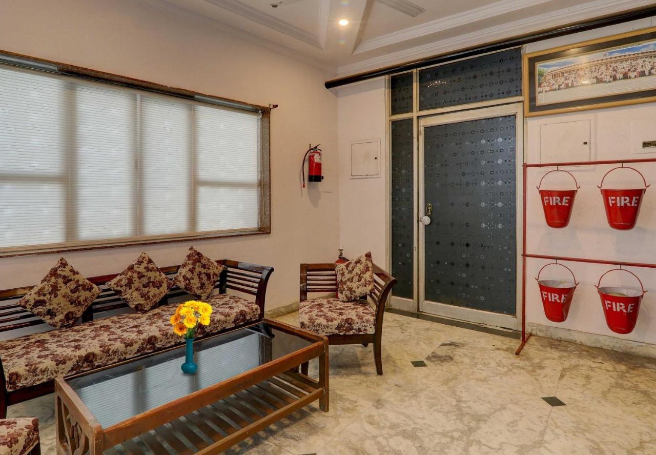 Hotel Collection O Premier Near Hazratganj Lucknow Exterior foto